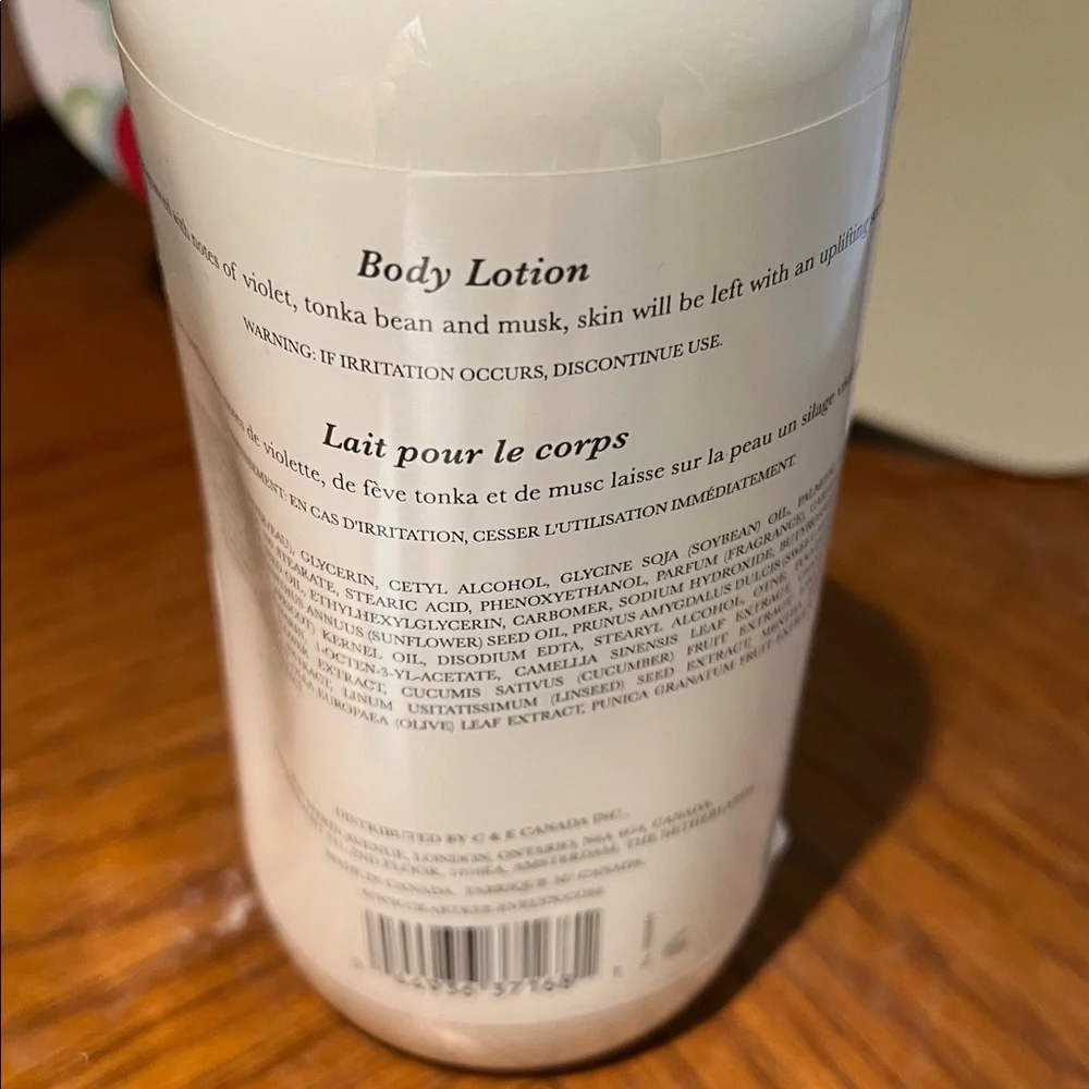 Crabtree & Evelyn Lavender Body Lotion with Floral Design NEW